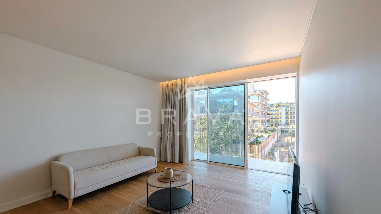 Apartamento T1 para Venda em Quarteira Foto 3
