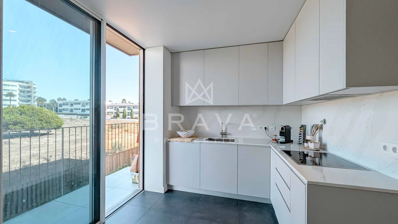 Apartamento T1 para Venda em Quarteira Foto 10