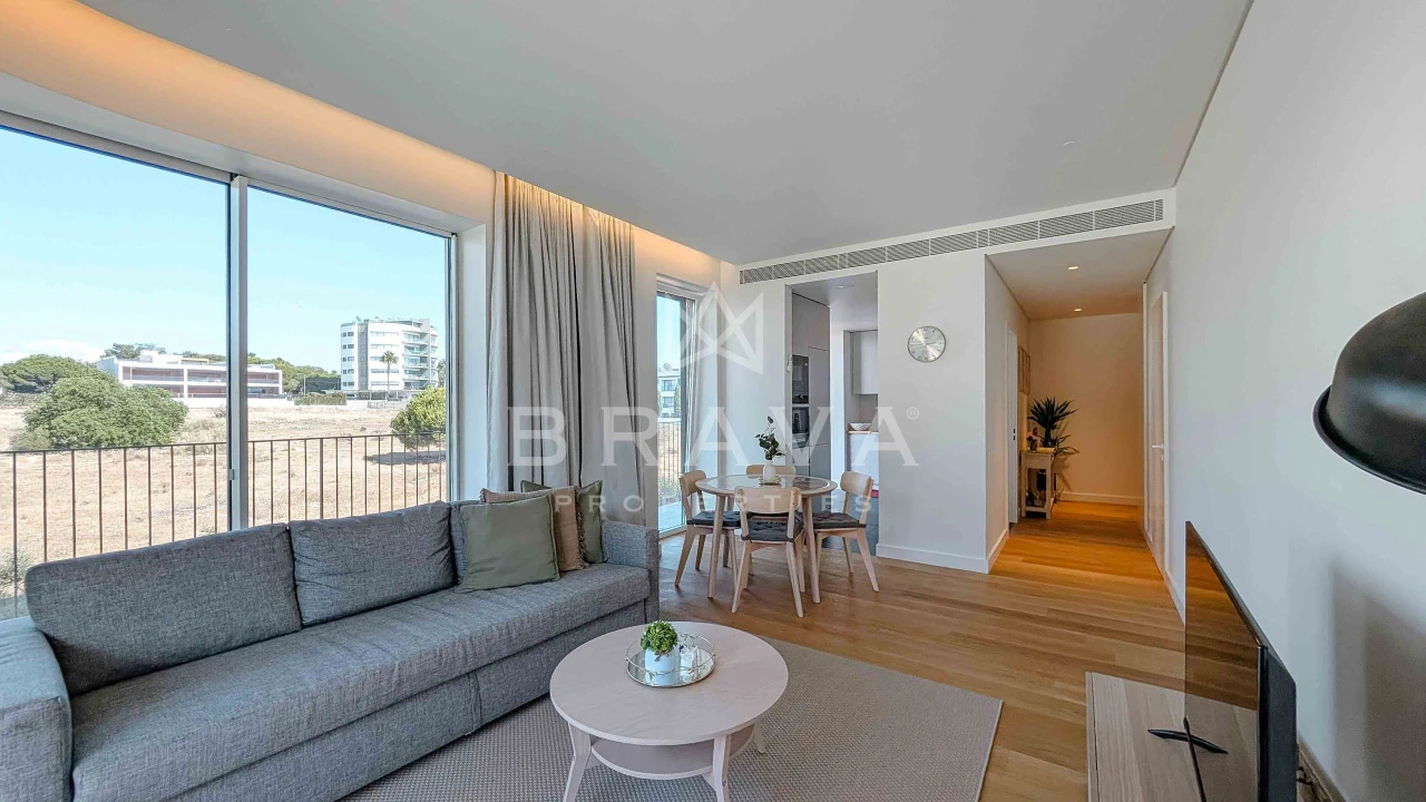 Apartamento T1 para Venda em Quarteira Foto 3