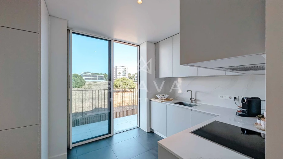 Apartamento T1 para Venda em Quarteira Foto 9