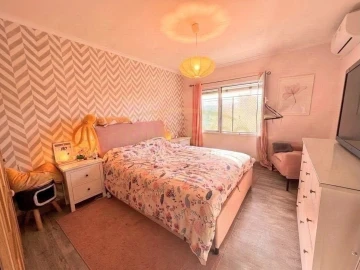Apartamento T2 para Arrendamento em Alvalade