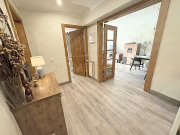 Apartamento T2 para Arrendamento em Alvalade