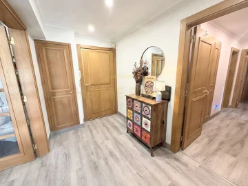 Apartamento T2 para Arrendamento em Alvalade