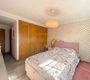 Apartamento T2 para Arrendamento em Alvalade