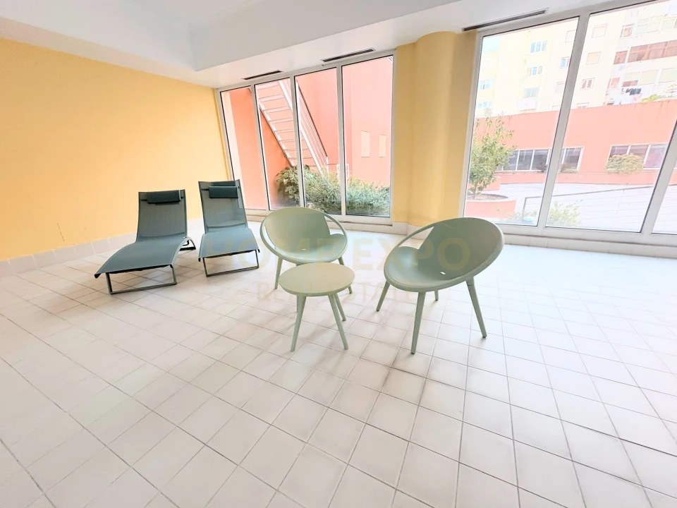Apartamento T2 para Arrendamento em Alvalade Foto 38