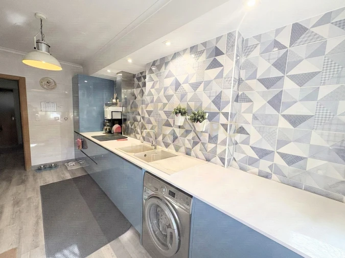 Apartamento T2 para Arrendamento em Alvalade Foto 16