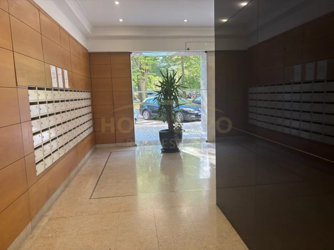 Apartamento T2 para Arrendamento em Alvalade Foto 5