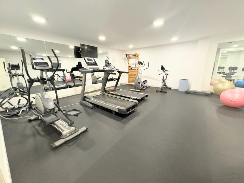 Apartamento T2 para Arrendamento em Alvalade Foto 30