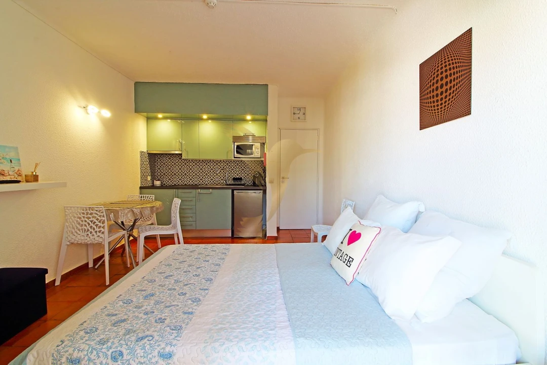 Apartamento para Venda em Albufeira e Olhos de Água Foto 1