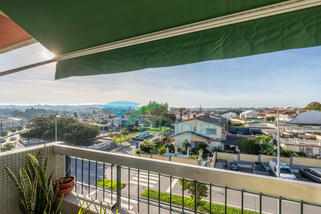 Apartamento T3 para Venda em Cidade da Maia Foto 3