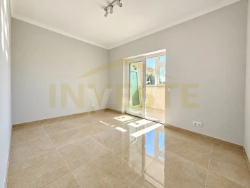 Apartamento T2 para Arrendamento em Alcabideche