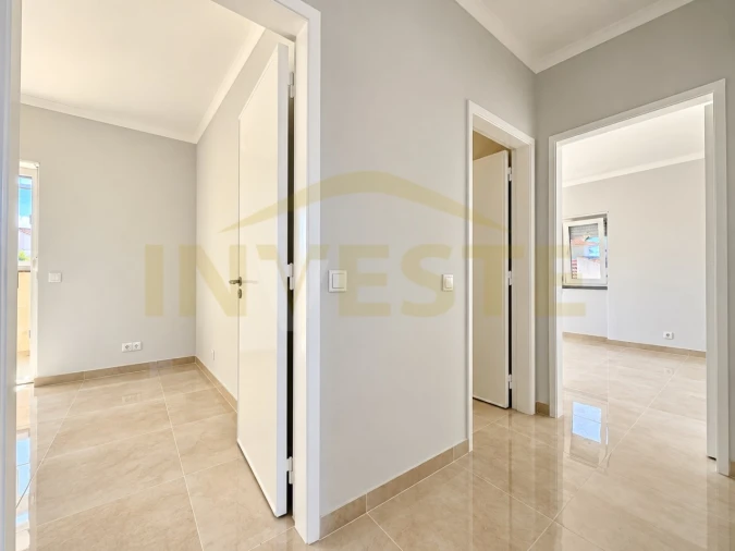 Apartamento T2 para Arrendamento em Alcabideche Foto 2