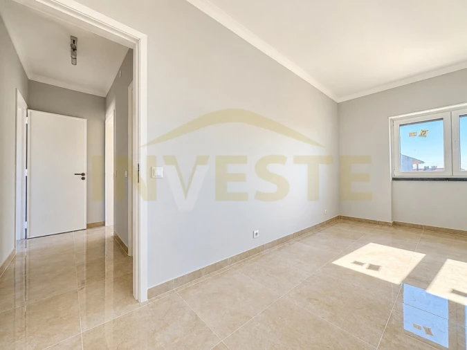 Apartamento T2 para Arrendamento em Alcabideche Foto 12