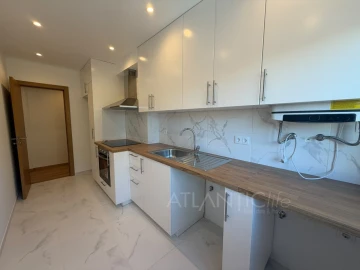 Apartamento T2 para Venda em Agualva e Mira-Sintra