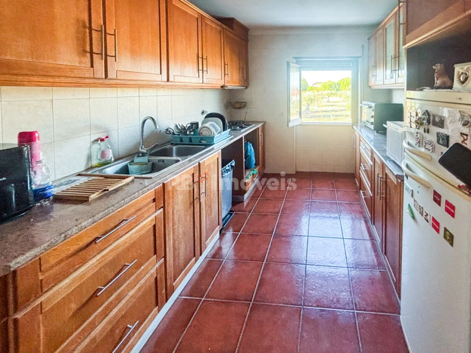 Apartamento T3 para Venda em São João Baptista e Santa Maria dos Olivais Foto 3