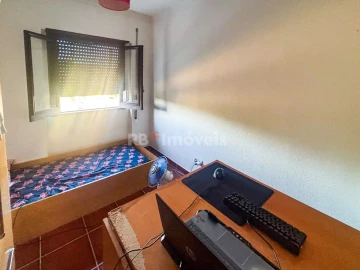 Apartamento T3 para Venda em São João Baptista e Santa Maria dos Olivais
