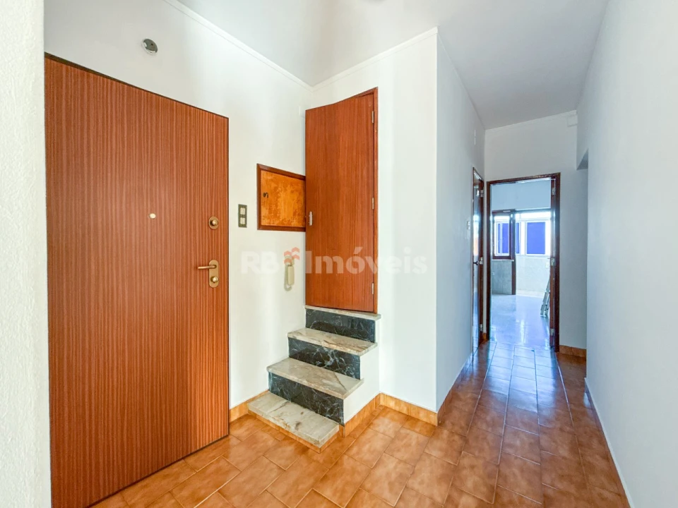 Apartamento T2 para Venda em São João Baptista Foto 4