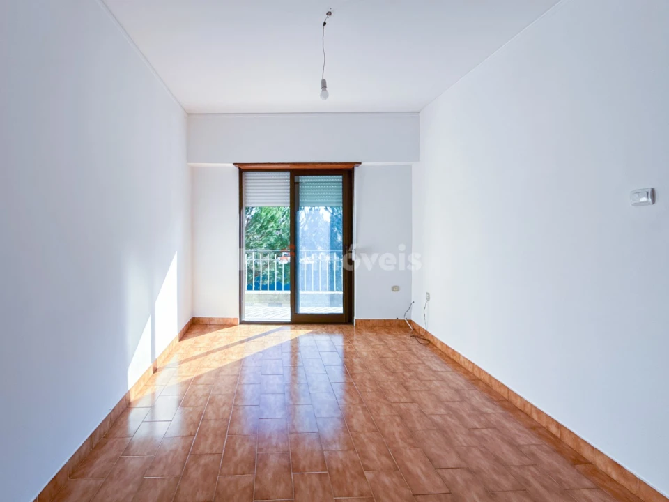 Apartamento T2 para Venda em São João Baptista Foto 6