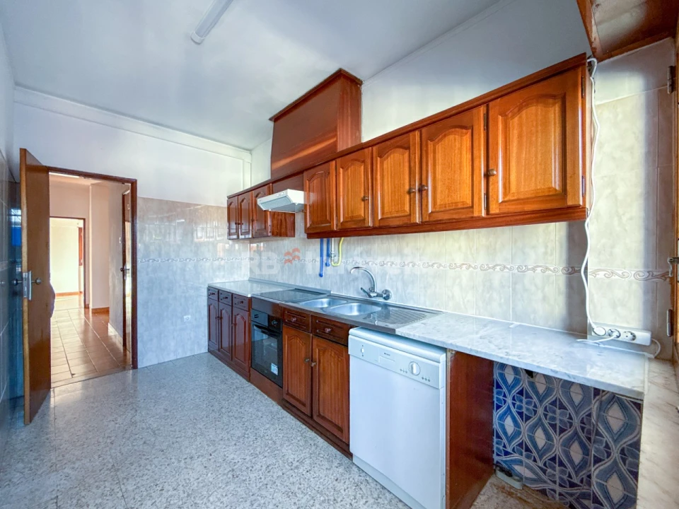 Apartamento T2 para Venda em São João Baptista Foto 19