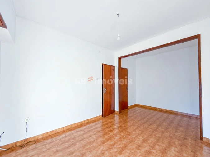 Apartamento T2 para Venda em São João Baptista Foto 5