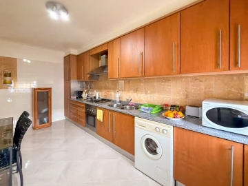 Apartamento T2 para Venda em Abrantes (São Vicente e São João) e Alferrarede