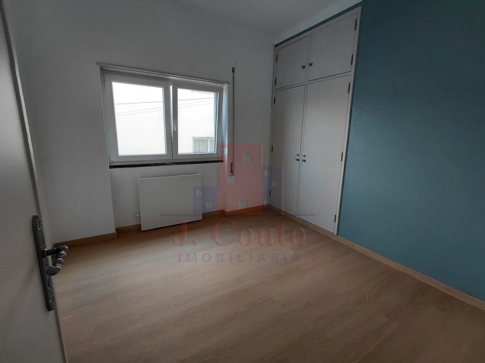Apartamento T3 para Arrendamento em Nossa Senhora do Pópulo, Coto e São Gregório Foto 20