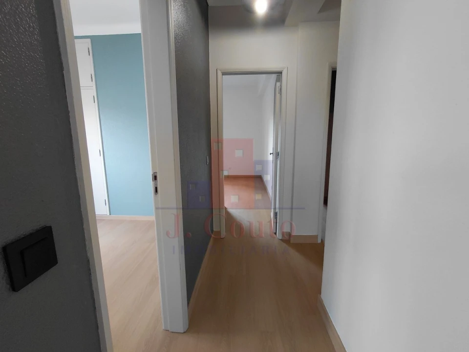 Apartamento T3 para Arrendamento em Nossa Senhora do Pópulo, Coto e São Gregório Foto 26