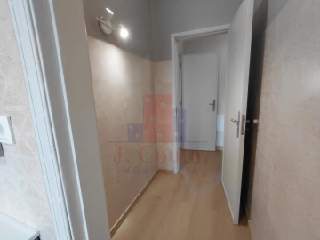 Apartamento T3 para Arrendamento em Nossa Senhora do Pópulo, Coto e São Gregório