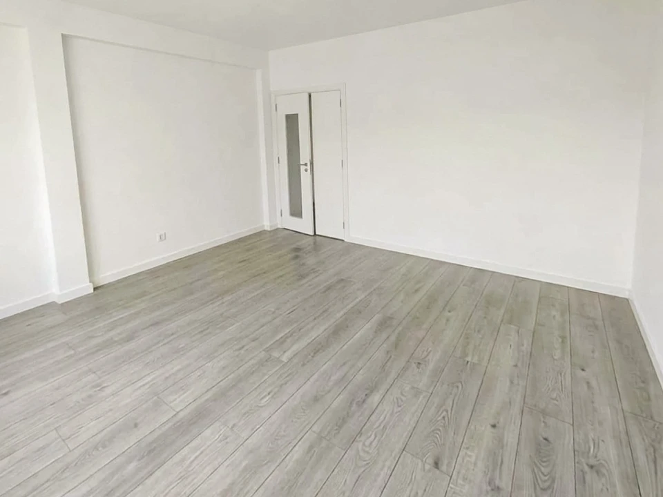 Apartamento T3 para Venda em Quinta do Conde Foto 3
