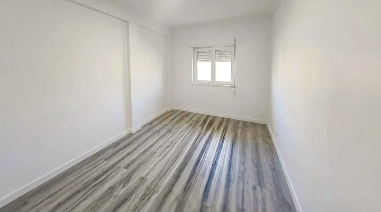 Apartamento T3 para Venda em Quinta do Conde Foto 4