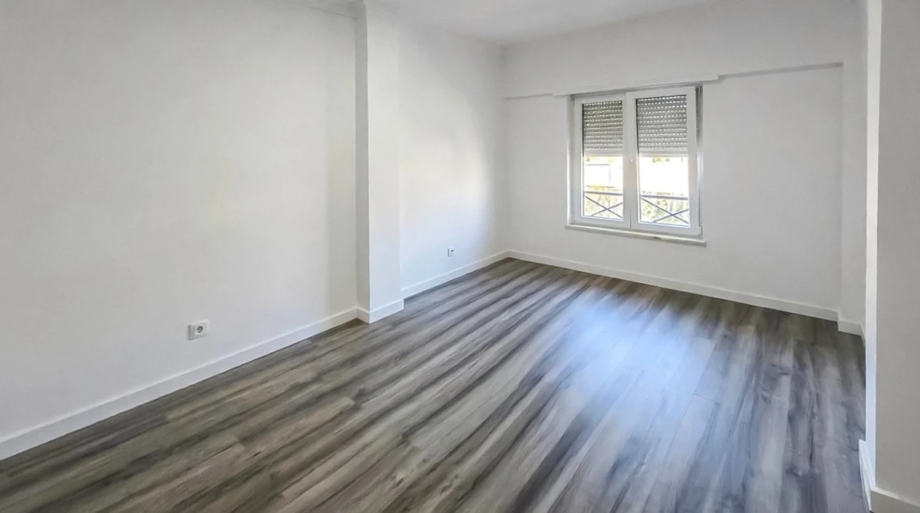 Apartamento T3 para Venda em Quinta do Conde Foto 16