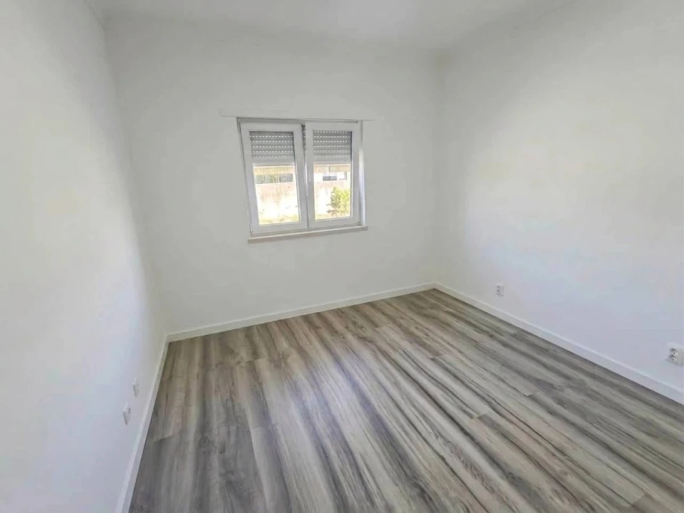 Apartamento T3 para Venda em Quinta do Conde Foto 13