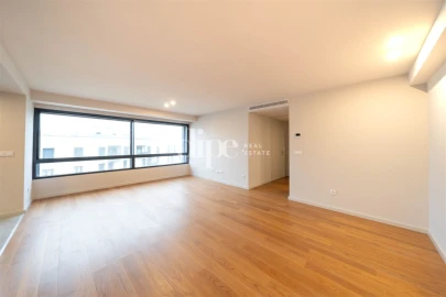 Apartamento T2 para Arrendamento em Urgezes