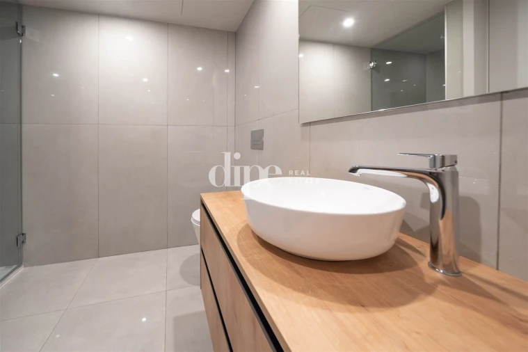Apartamento T2 para Arrendamento em Urgezes Foto 18