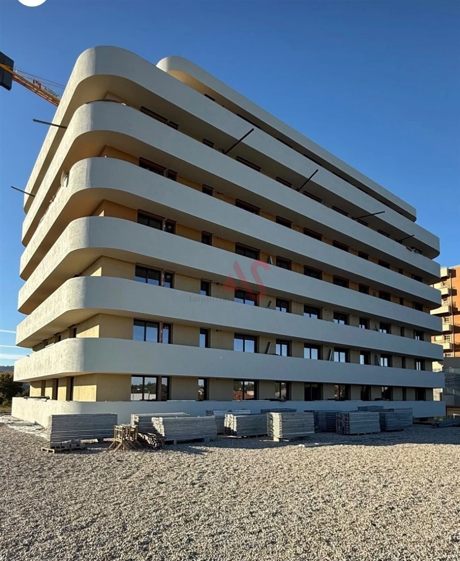 Apartamento T1 para Venda em Meixomil Foto 9