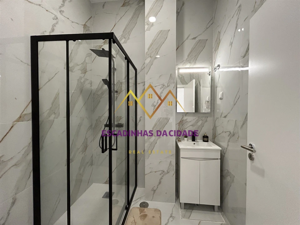 Apartamento T2 para Venda em São Vicente Foto 12