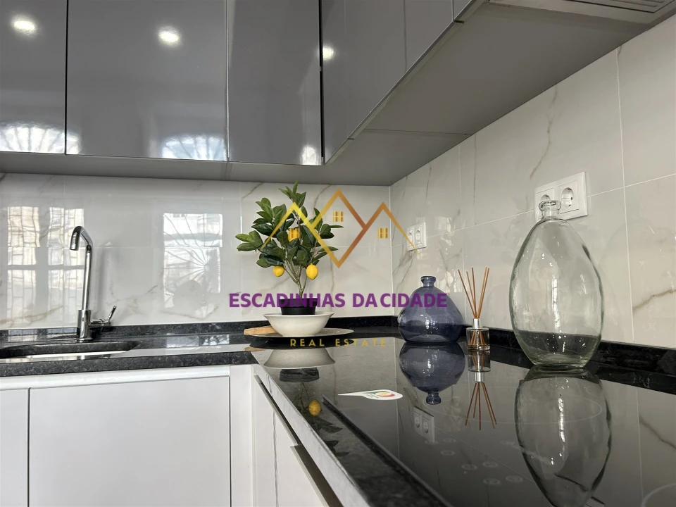 Apartamento T2 para Venda em São Vicente Foto 1