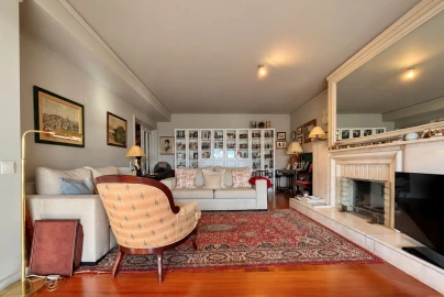 Apartamento T4 para Venda em Aldoar, Foz do Douro e Nevogilde