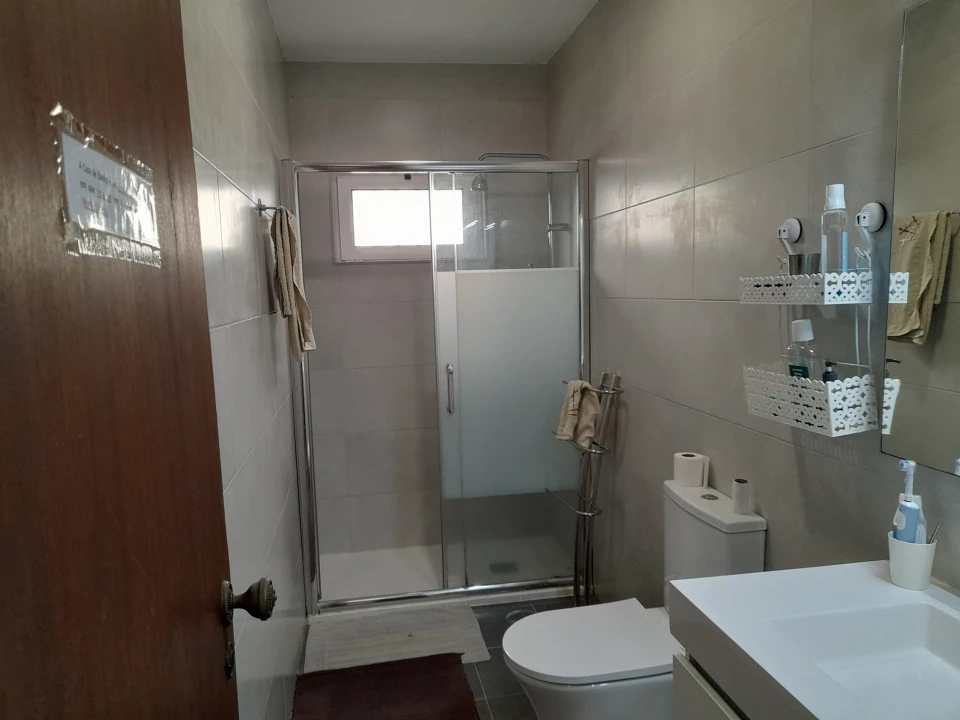 Quarto para Arrendamento em Sé Nova, Santa Cruz, Almedina e São Bartolomeu Foto 3