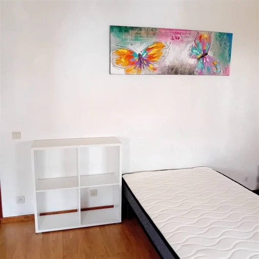 Quarto para Arrendamento em Sé Nova, Santa Cruz, Almedina e São Bartolomeu Foto 9