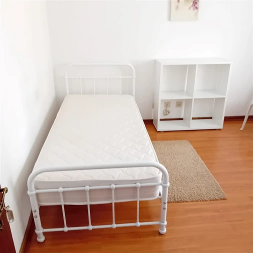 Quarto para Arrendamento em Sé Nova, Santa Cruz, Almedina e São Bartolomeu Foto 13