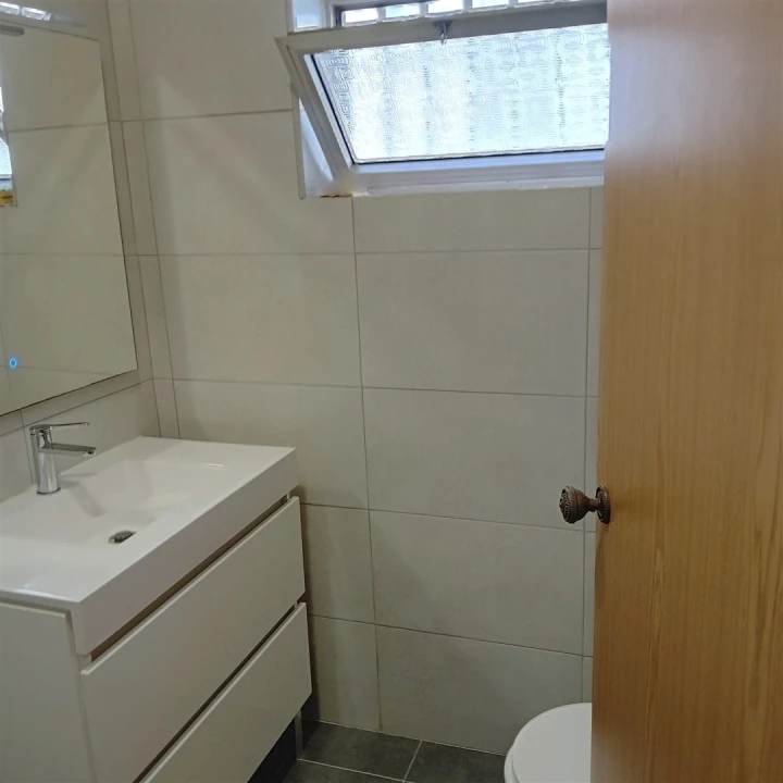 Quarto para Arrendamento em Sé Nova, Santa Cruz, Almedina e São Bartolomeu Foto 6