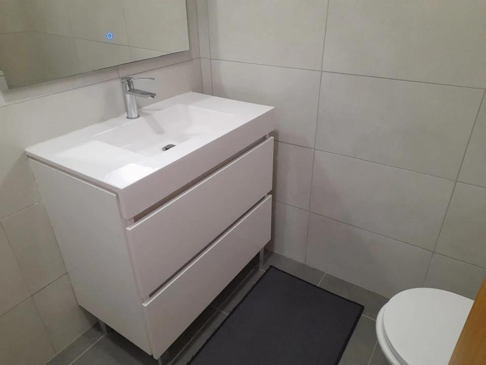 Quarto para Arrendamento em Sé Nova, Santa Cruz, Almedina e São Bartolomeu Foto 4