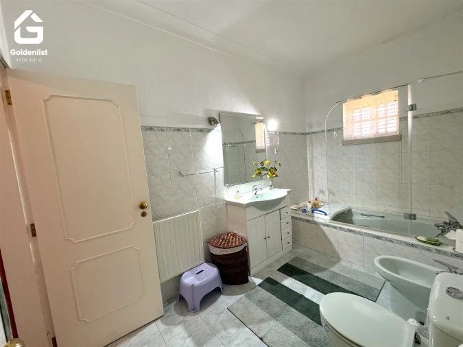 Moradia T5 para Venda em Espírito Santo, Nossa Senhora da Graça e São Simão Foto 26