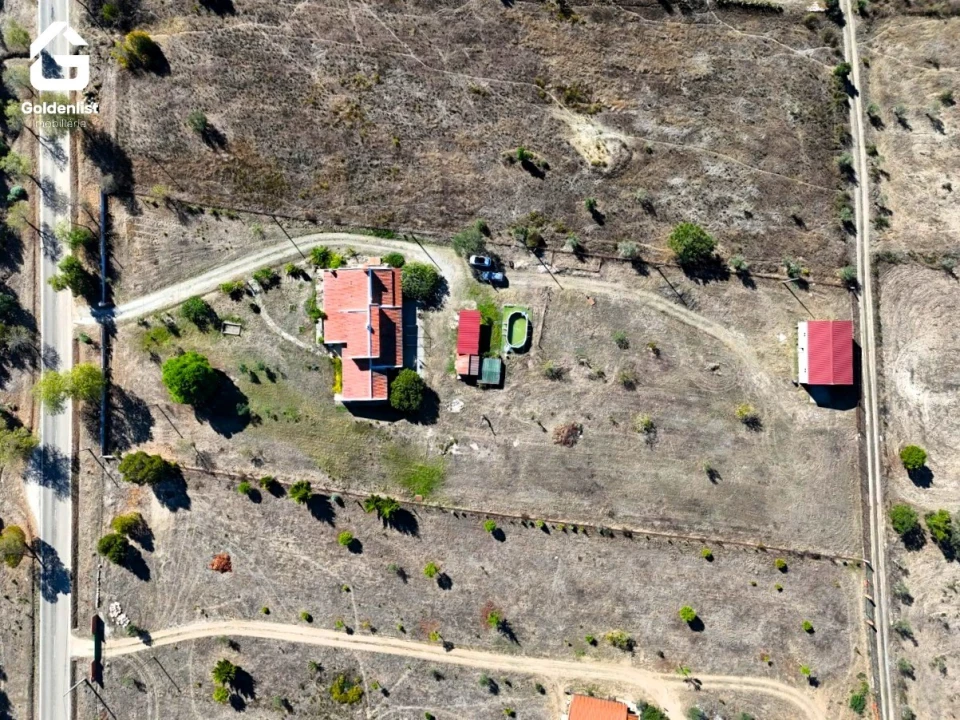 Moradia T5 para Venda em Espírito Santo, Nossa Senhora da Graça e São Simão Foto 5