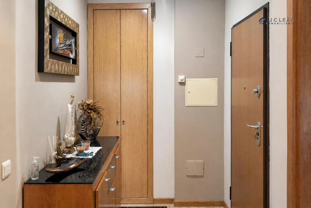 Apartamento T1 para Venda em Paço de Sousa Foto 2
