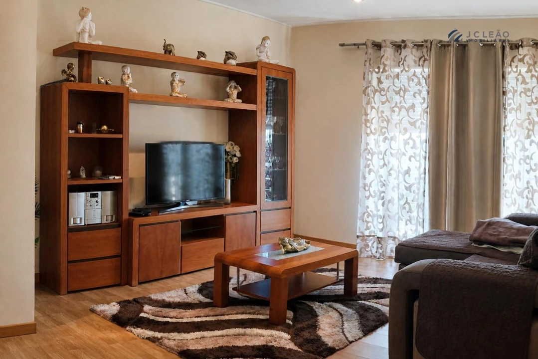 Apartamento T1 para Venda em Paço de Sousa Foto 4