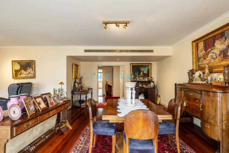 Apartamento T4 para Venda em Aldoar, Foz do Douro e Nevogilde Foto 5