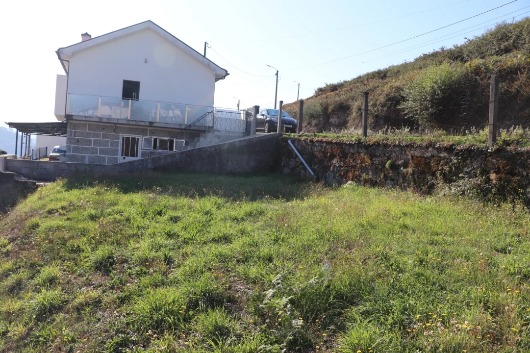 Terreno para Venda em Santa Eulália Foto 4