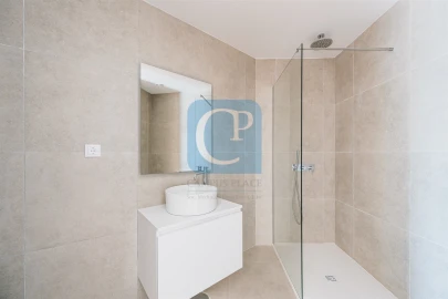 Apartamento T1 para Venda em Paranhos